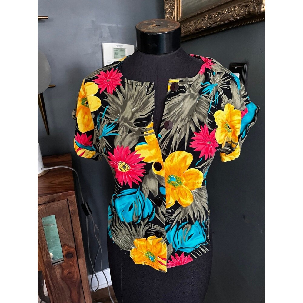 Vintage Jaclyn Smith USA Button Front rolled Sleeve Blouse Tropical 1980’s 90’s